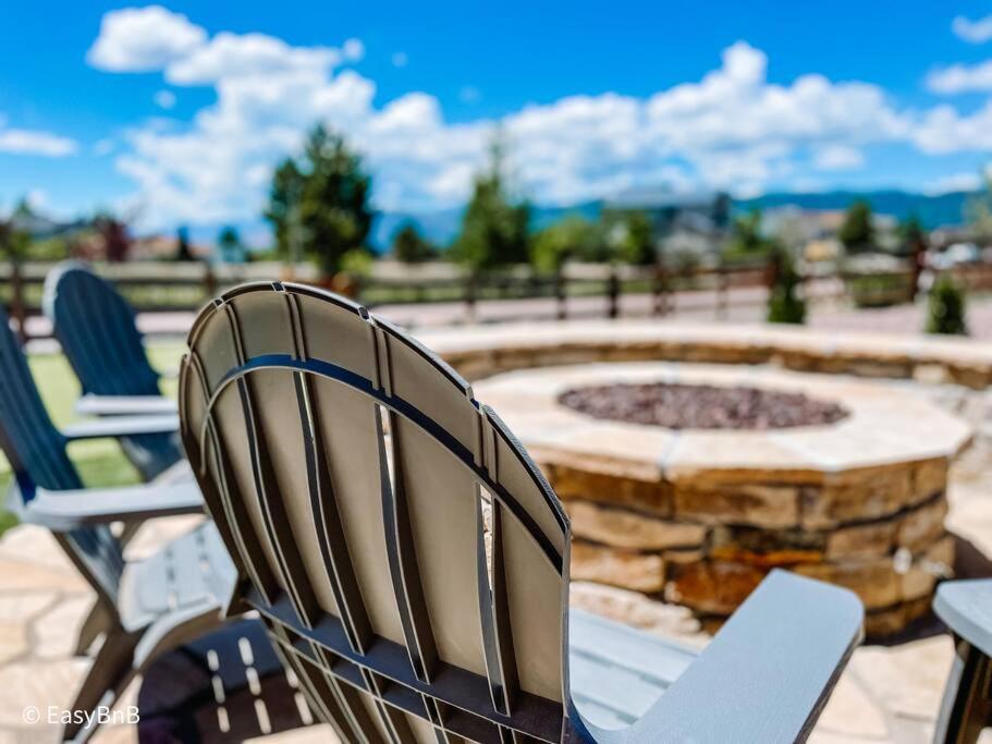 Villa ✶Falcon'S Nest✶Hot Tub/Games/Mins To Usafa &Hiking Monument Exterior foto